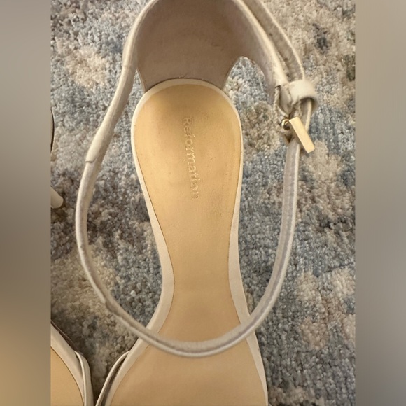 Reformation Gigi Strappy Mid Heel Sandal size 9 - Picture 7 of 12